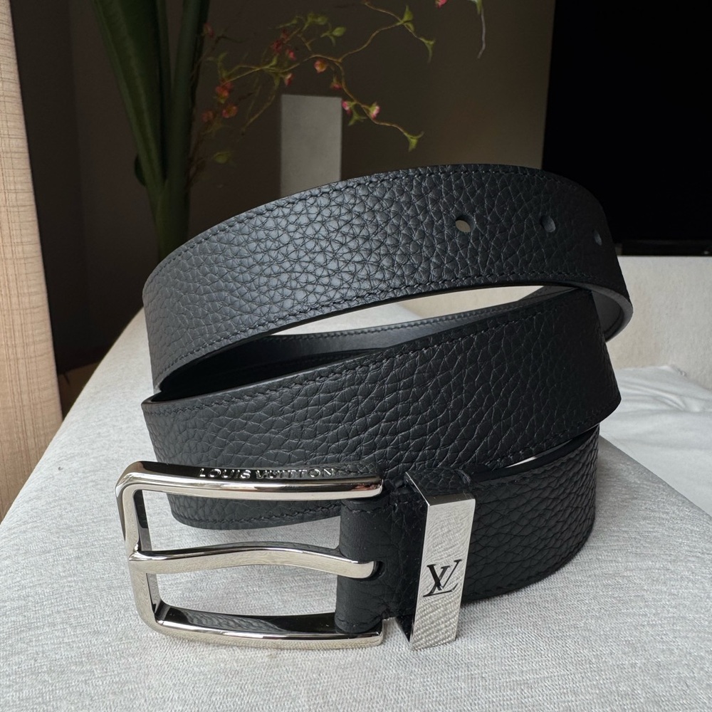 Louis Vuitton Men’s black Belt 40inch 100cm pre-owned